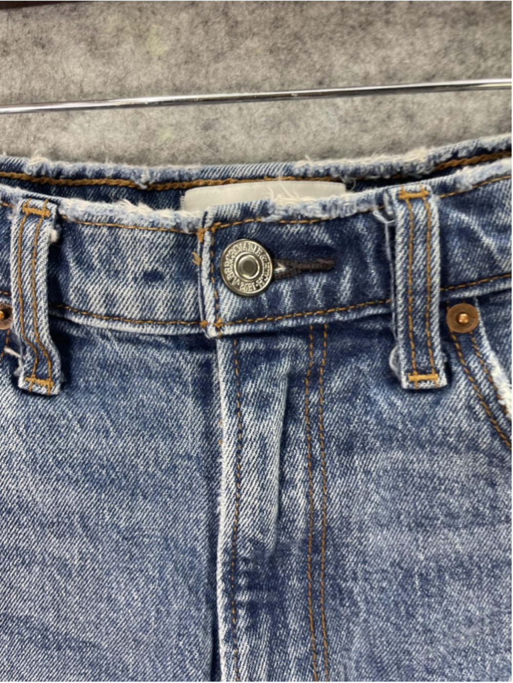 Abercrombie & Fitch Shorts Womens 6 Blue High Rise Mom Distressed Denim Raw Hem - Picture 5 of 14
